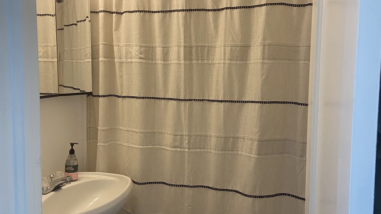 Photo of Bathroom in Athmar Park