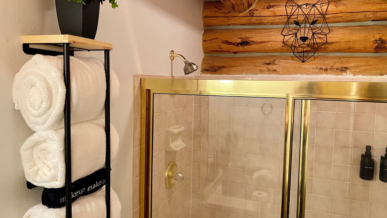 Photo of Bathroom in Cimarron
