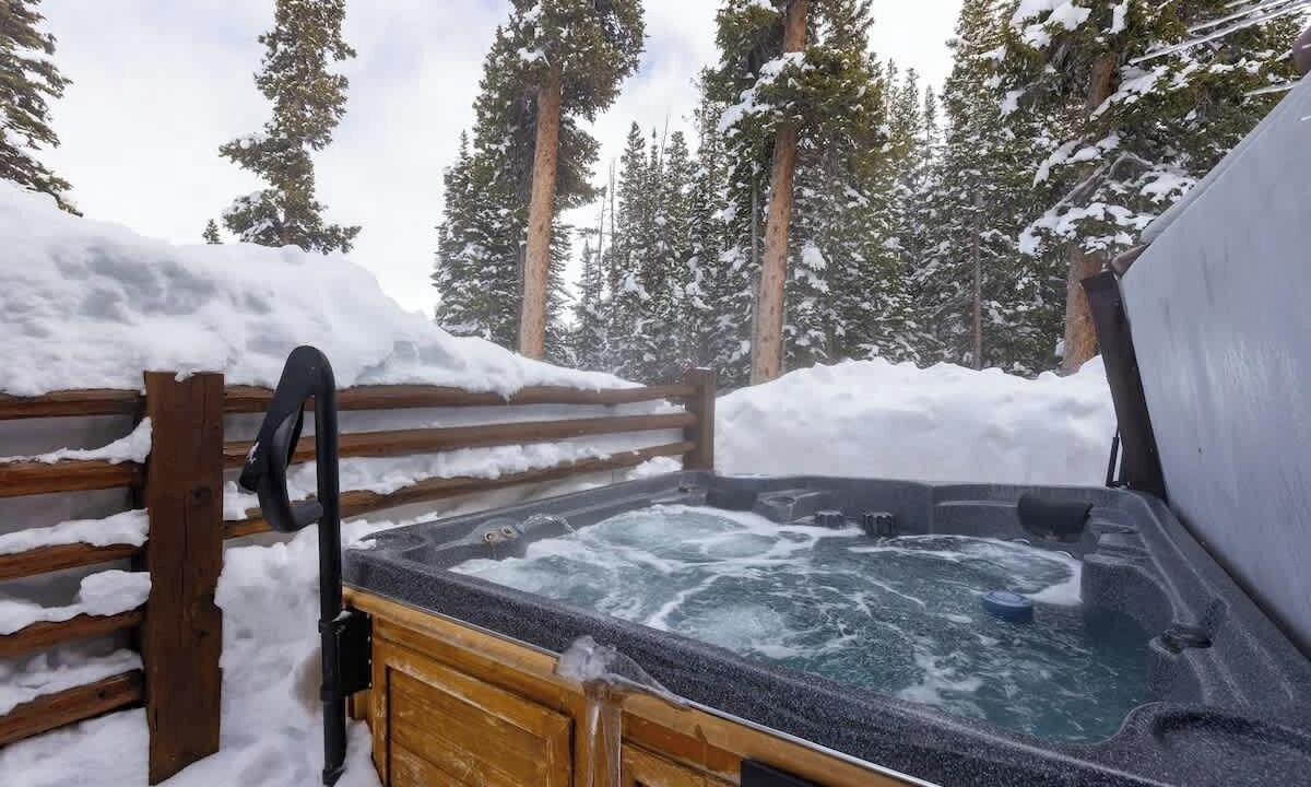 Photo of Outdoor in Quandary Village
