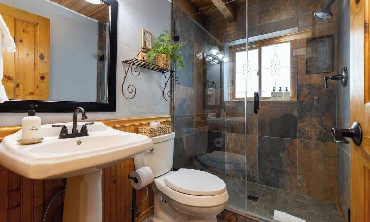 Photo of Bathroom in Quandary Village