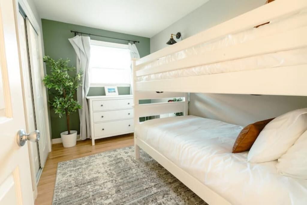 Photo of Bedroom in Englewood