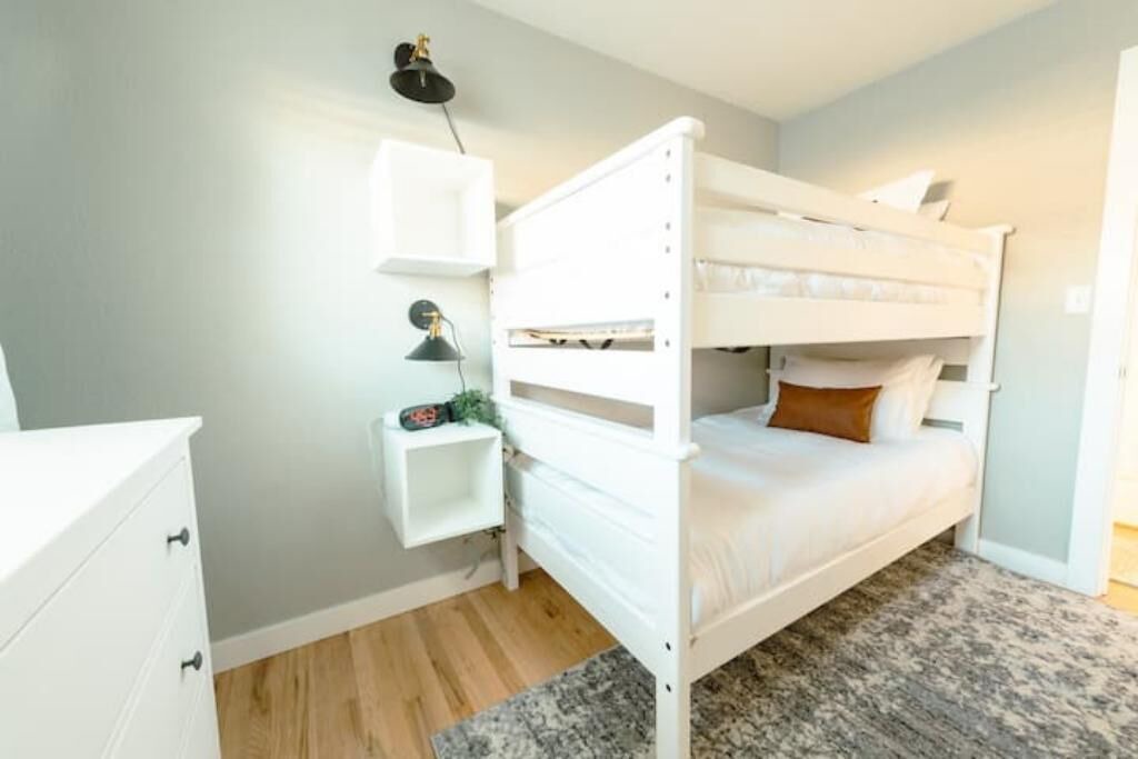 Photo of Bedroom in Englewood