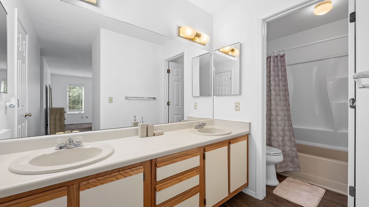 Photo of Bathroom in Englewood