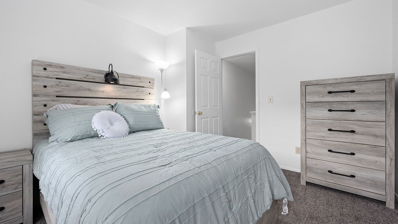Photo of Bedroom in Englewood