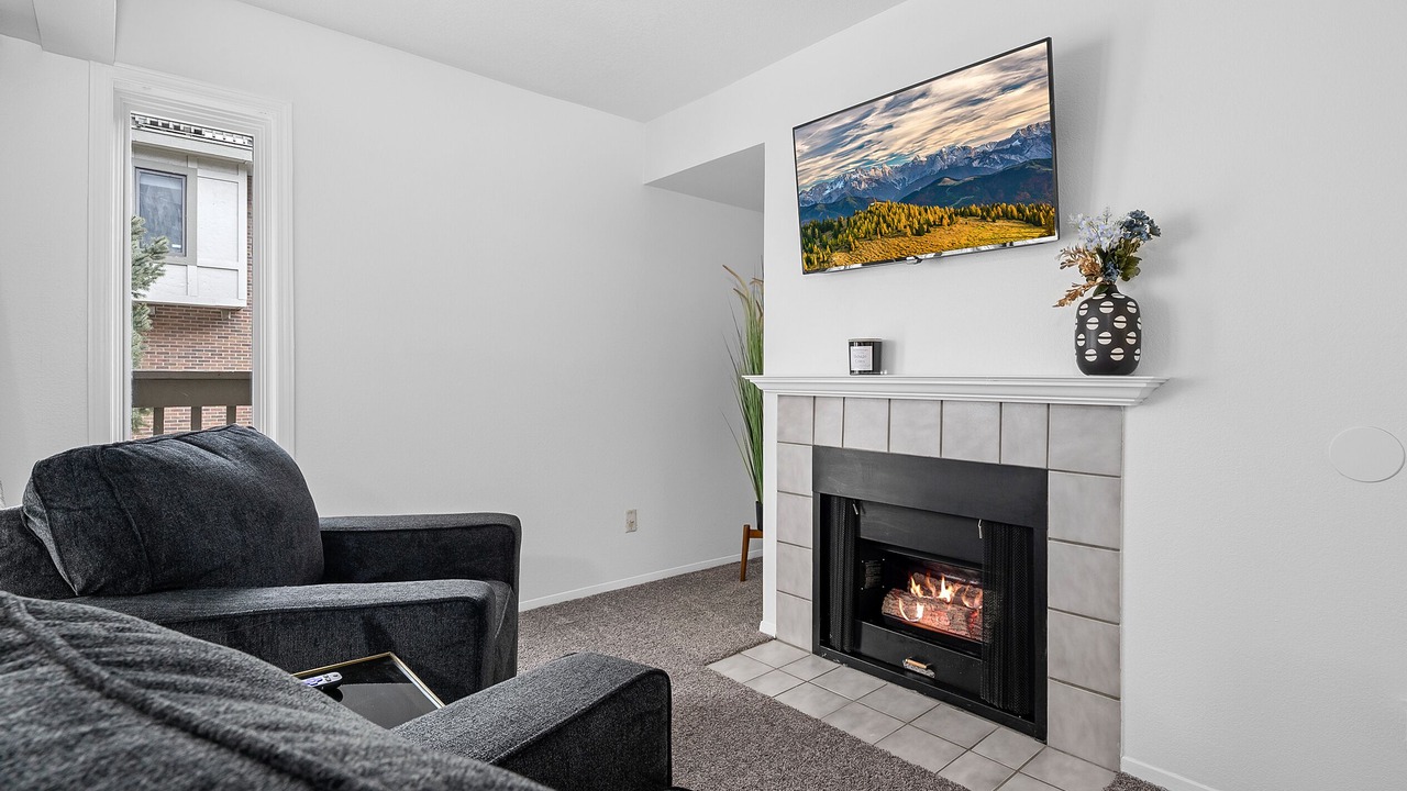 Photo of Livingroom in Englewood