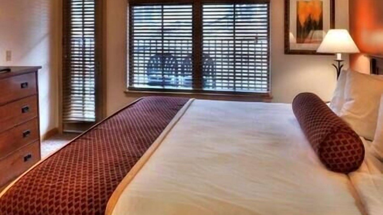 Photo of Bedroom in Four O'Clock