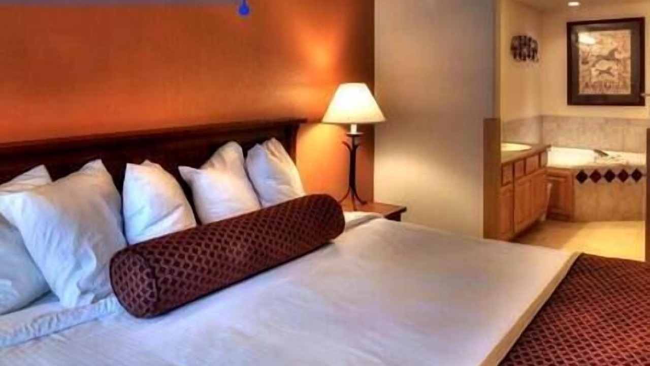 Photo of Bedroom in Four O'Clock