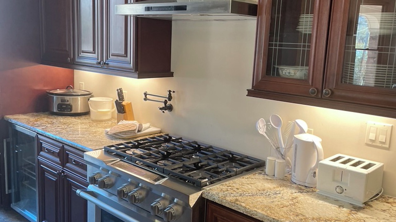 Photo of Kitchen in Manitou Springs Historic District