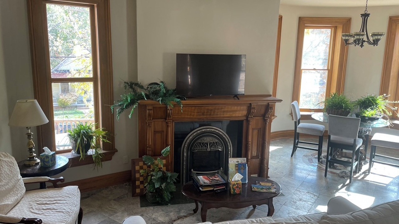 Photo of Livingroom in Manitou Springs Historic District