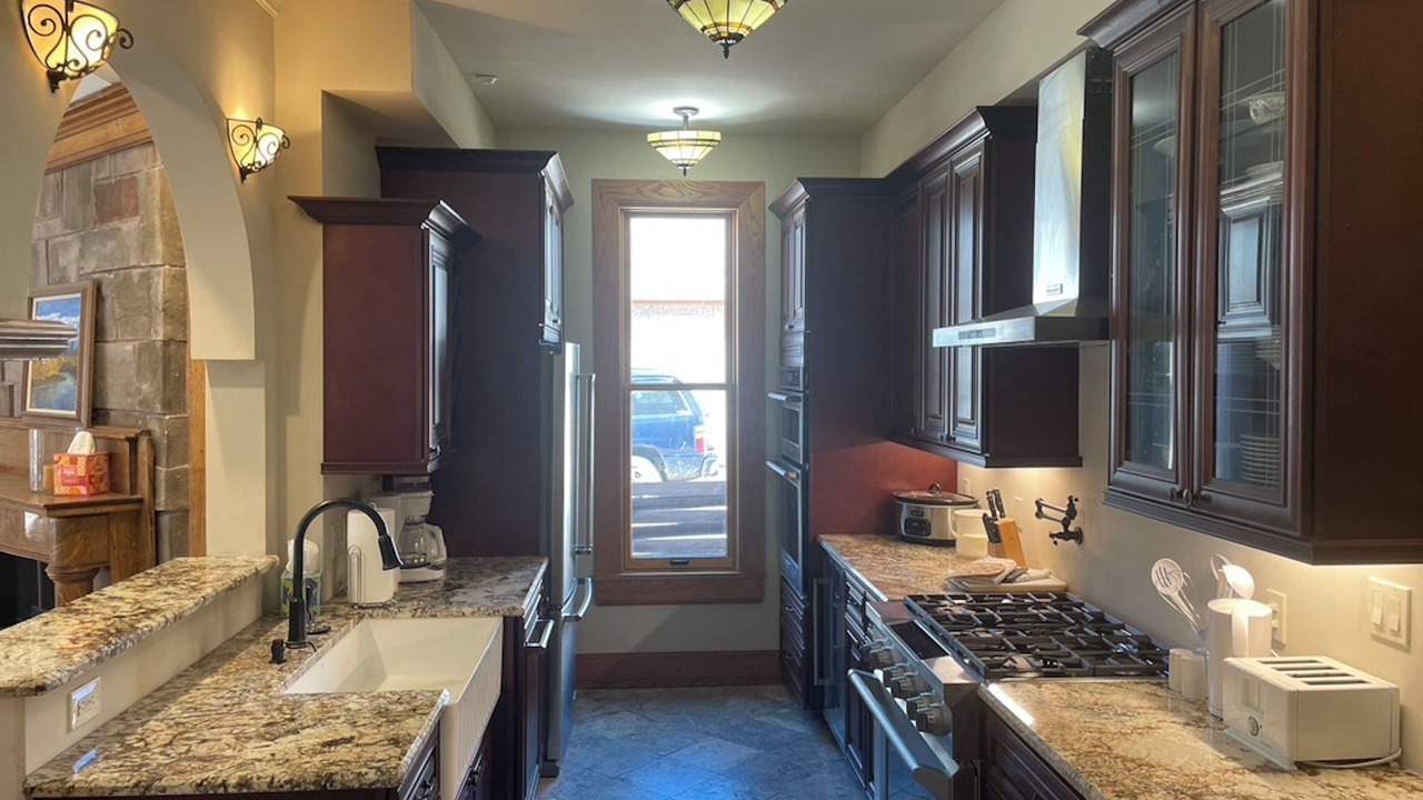 Photo of Kitchen in Manitou Springs Historic District