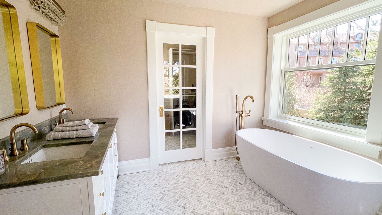 Photo of Bathroom in Broadmoor