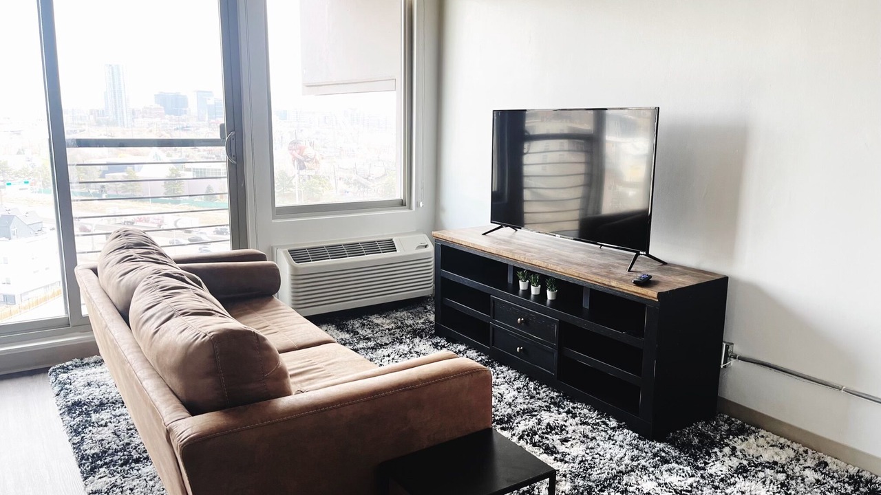 Photo of Livingroom in Jefferson Park