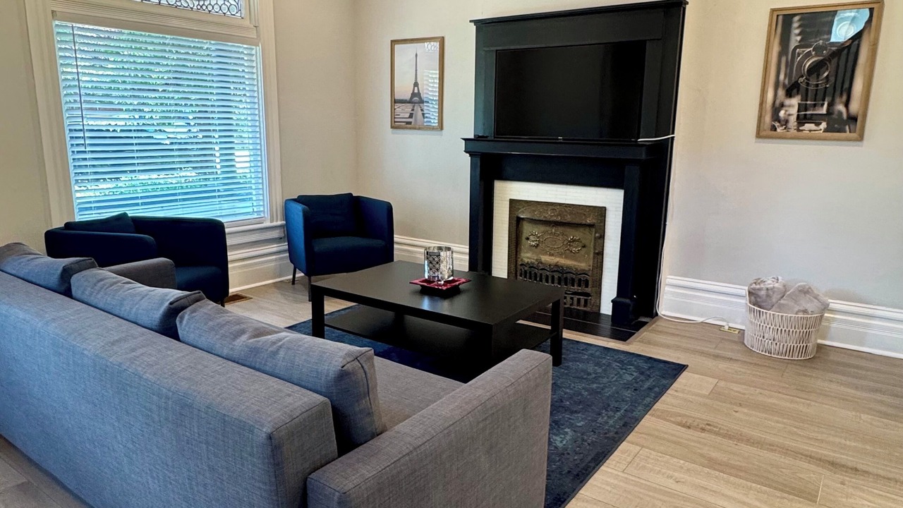 Photo of Livingroom in Whittier