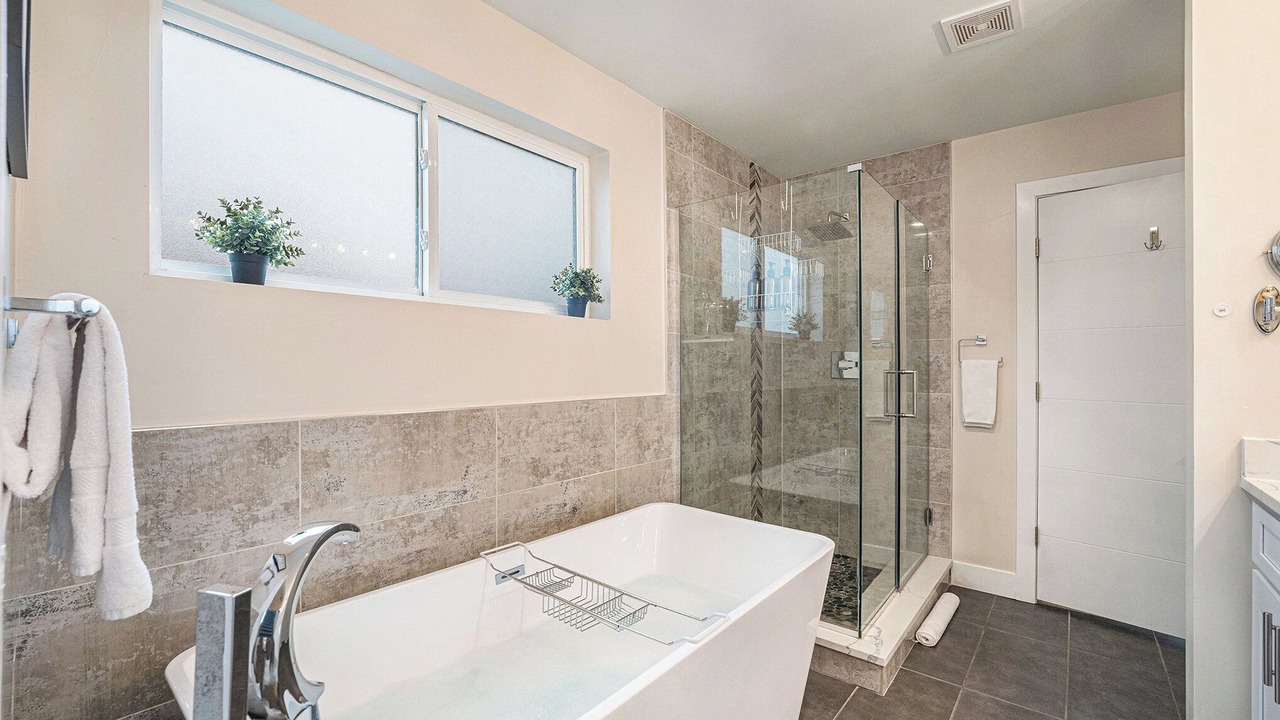 Photo of Bathroom in West Colfax