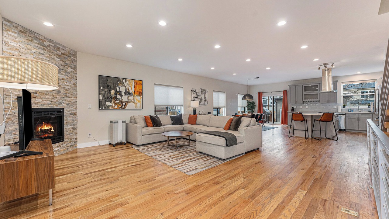 Photo of Livingroom in West Colfax