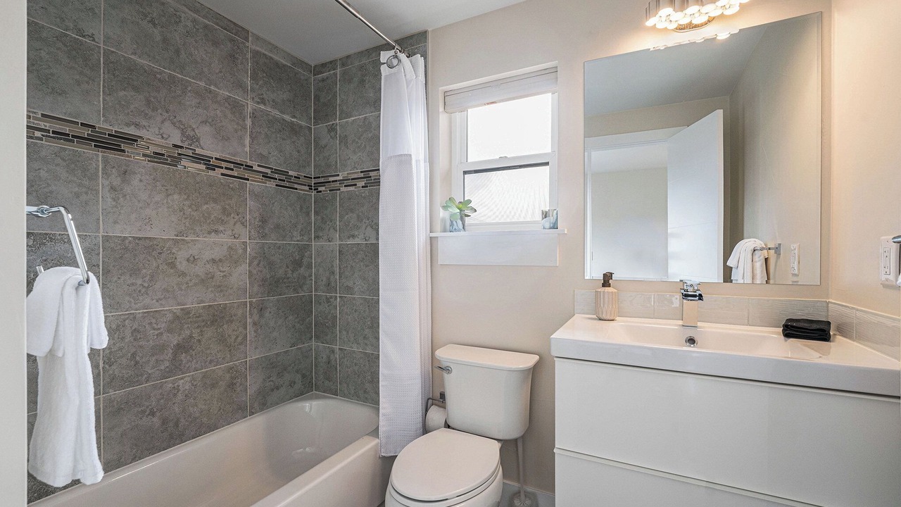Photo of Bathroom in West Colfax