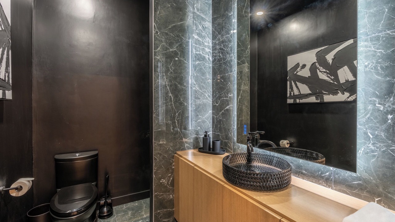 Photo of Bathroom in Platt Park