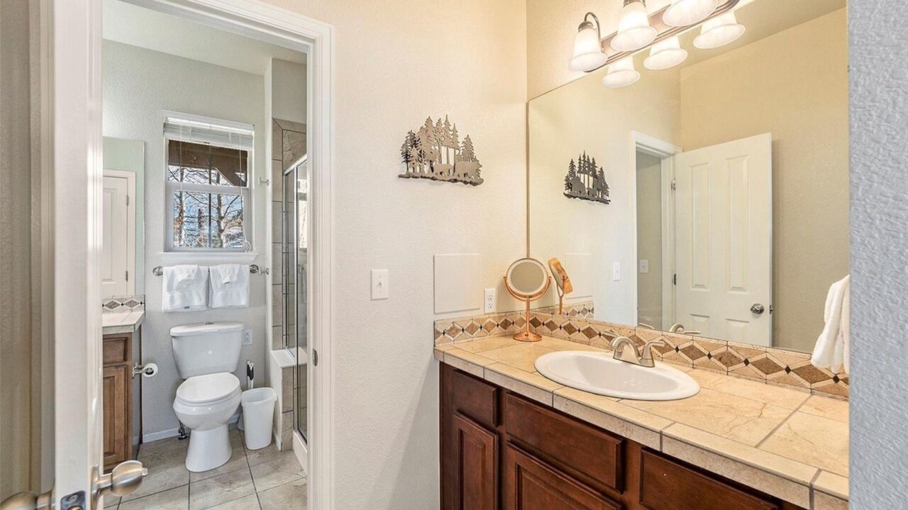Photo of Bathroom in Silvercreek