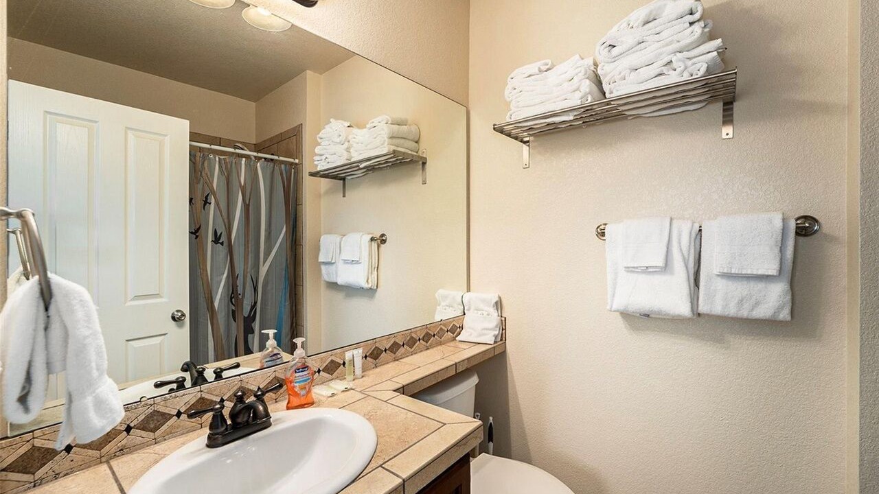 Photo of Bathroom in Silvercreek