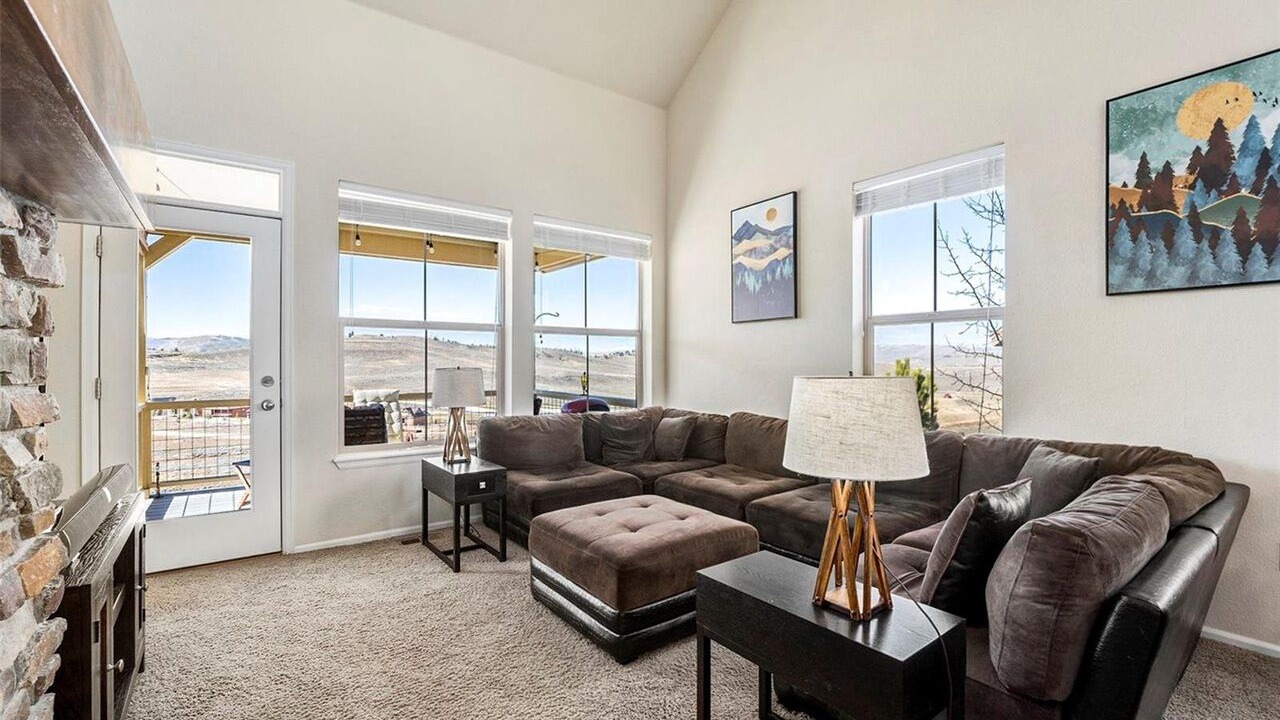 Photo of Livingroom in Silvercreek