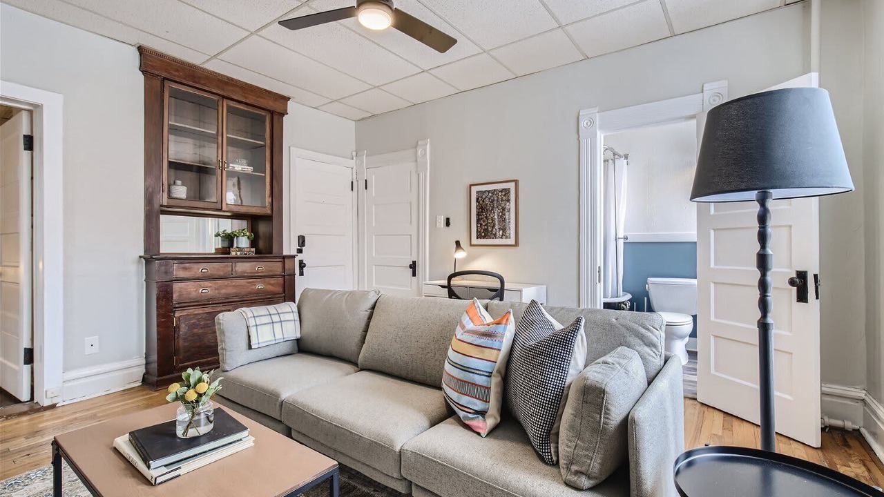 Photo of Livingroom in City Park