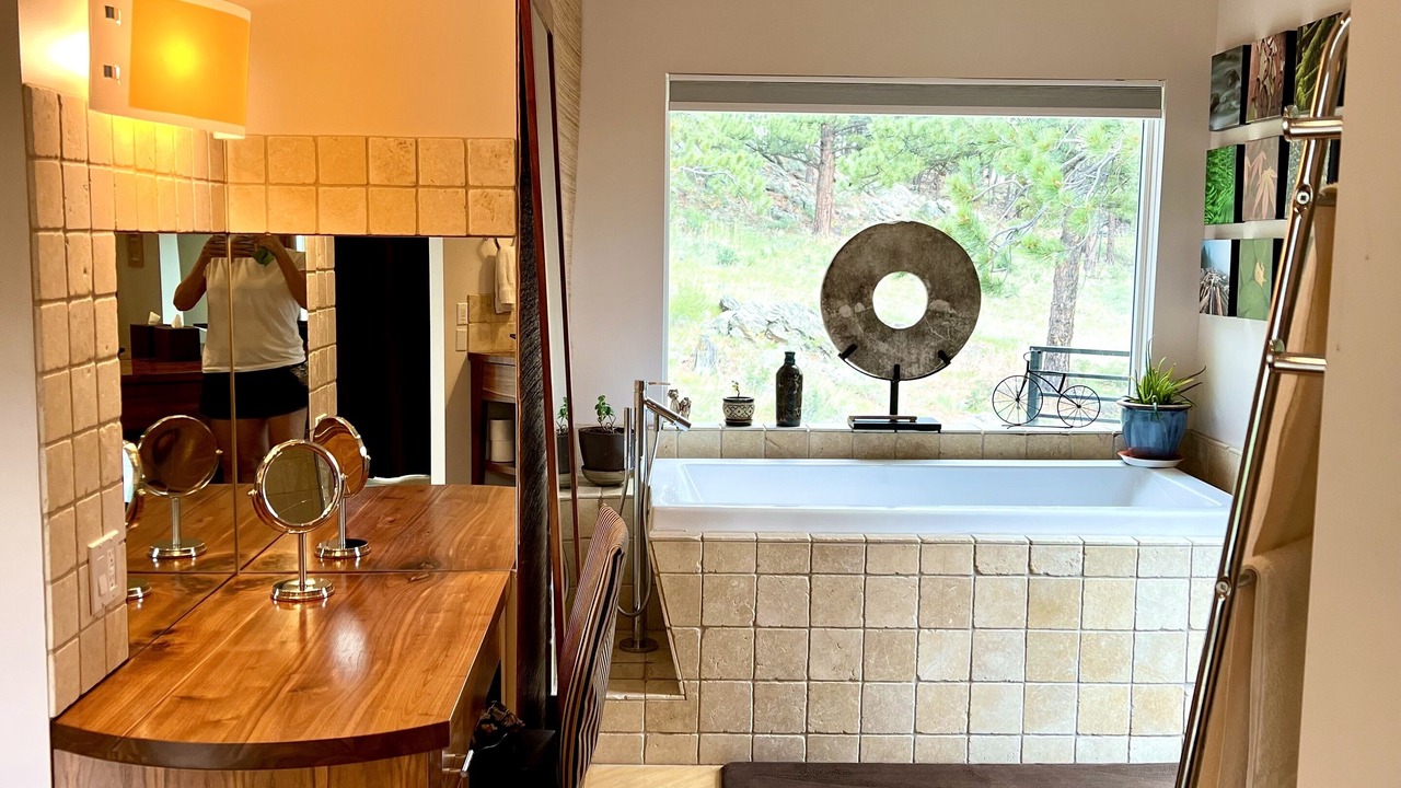 Photo of Bathroom in Golden Gate Canyon