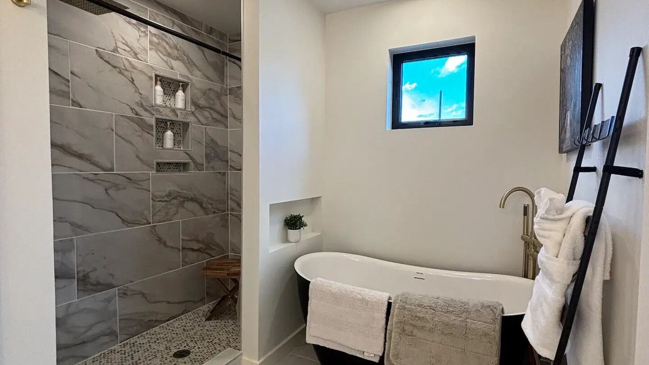 Photo of Bathroom in Sunnyside