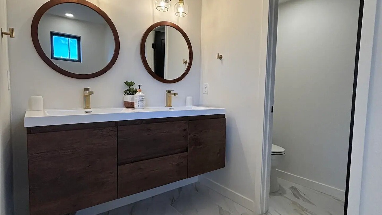 Photo of Bathroom in Sunnyside