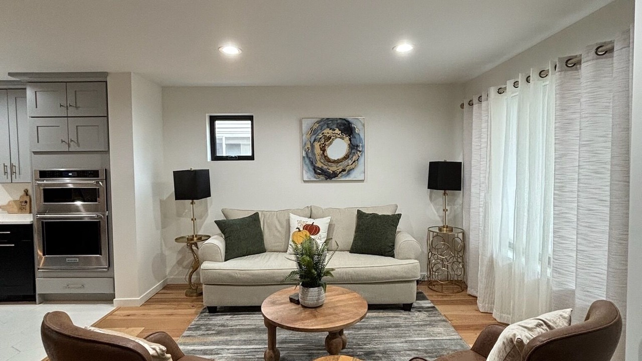 Photo of Livingroom in Sunnyside