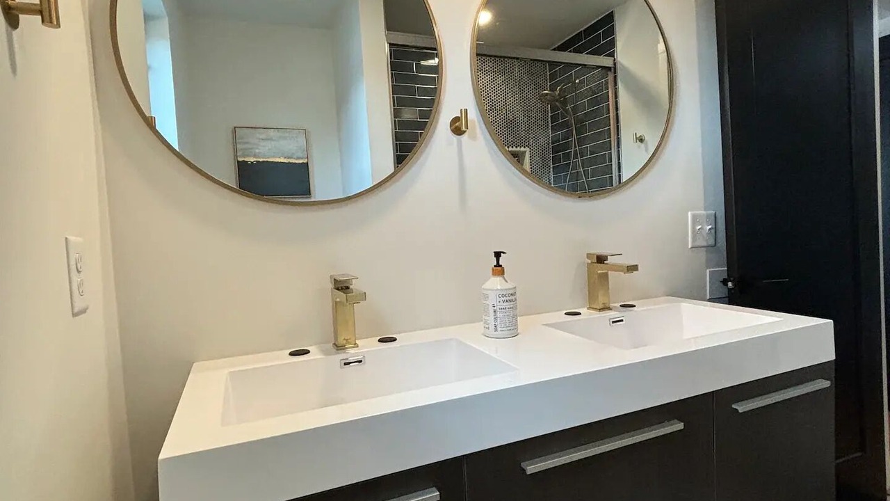 Photo of Bathroom in Sunnyside
