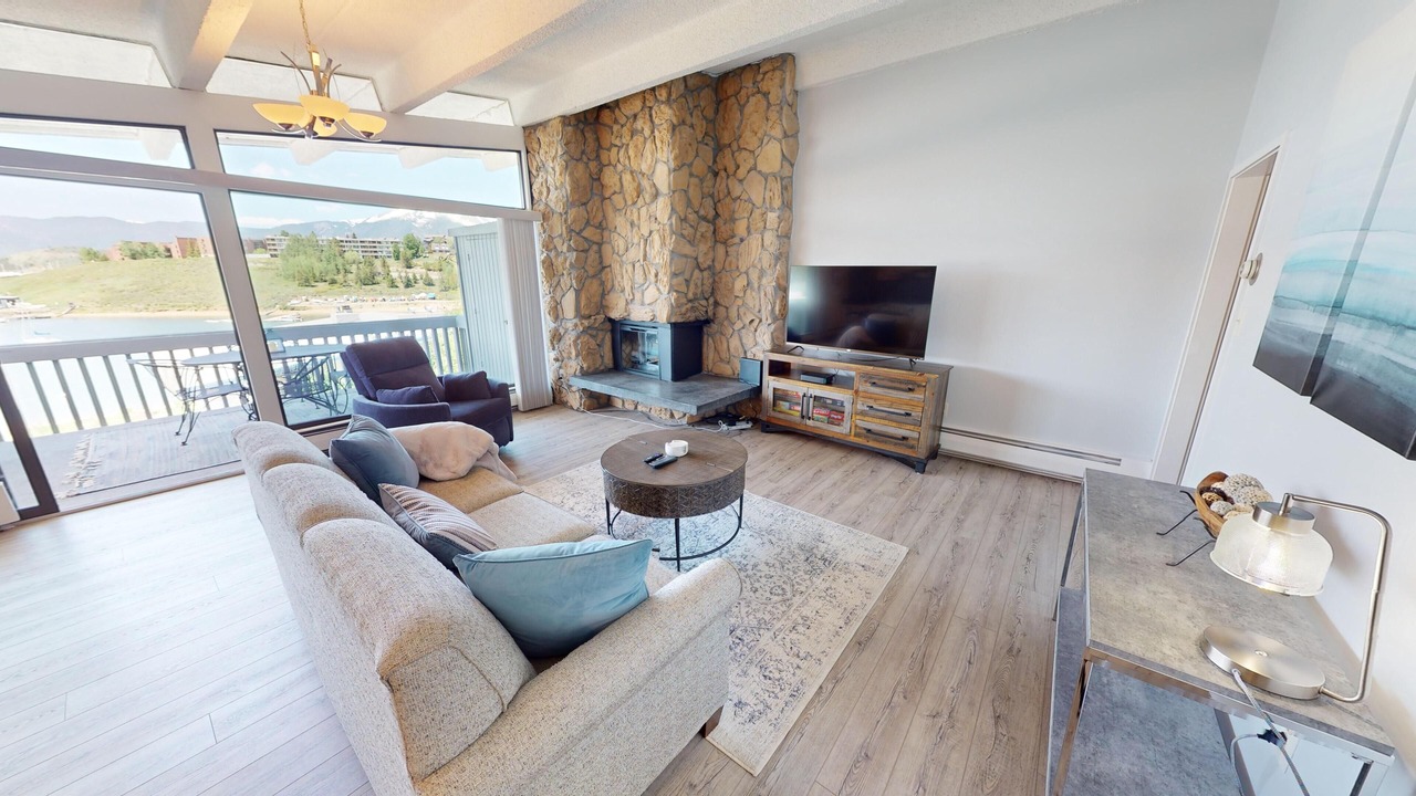 Photo of Livingroom in Dillon