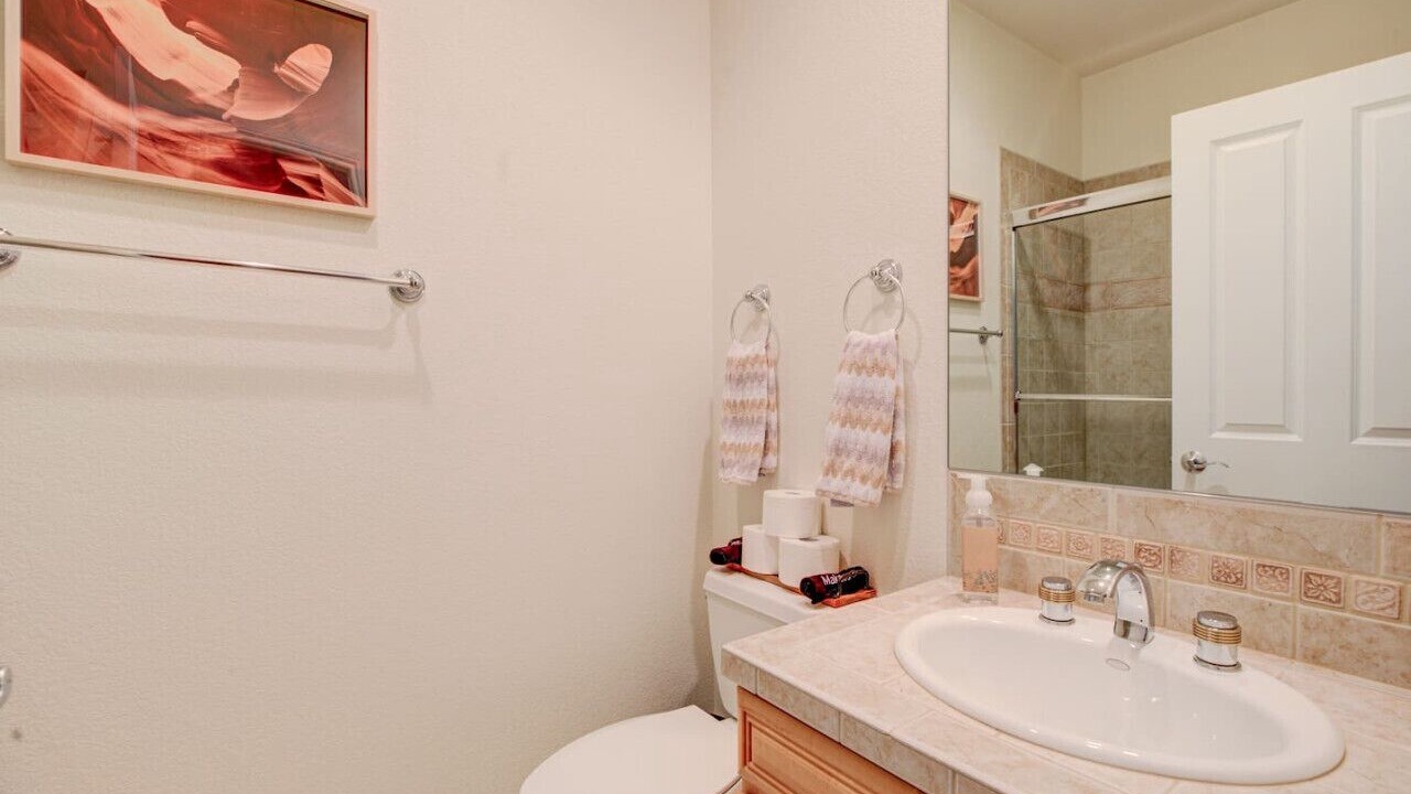 Photo of Bathroom in Applewood Villages