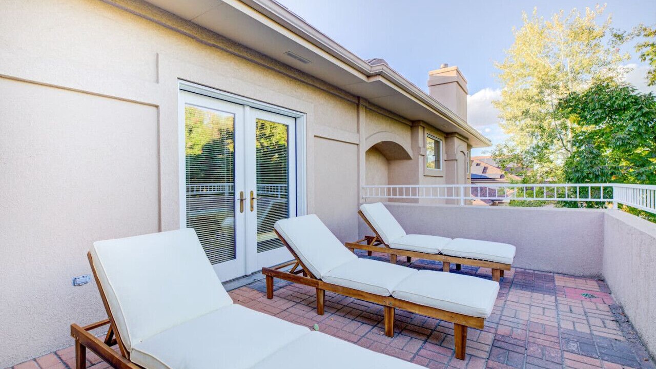 Photo of Patio Balcony in Applewood Villages