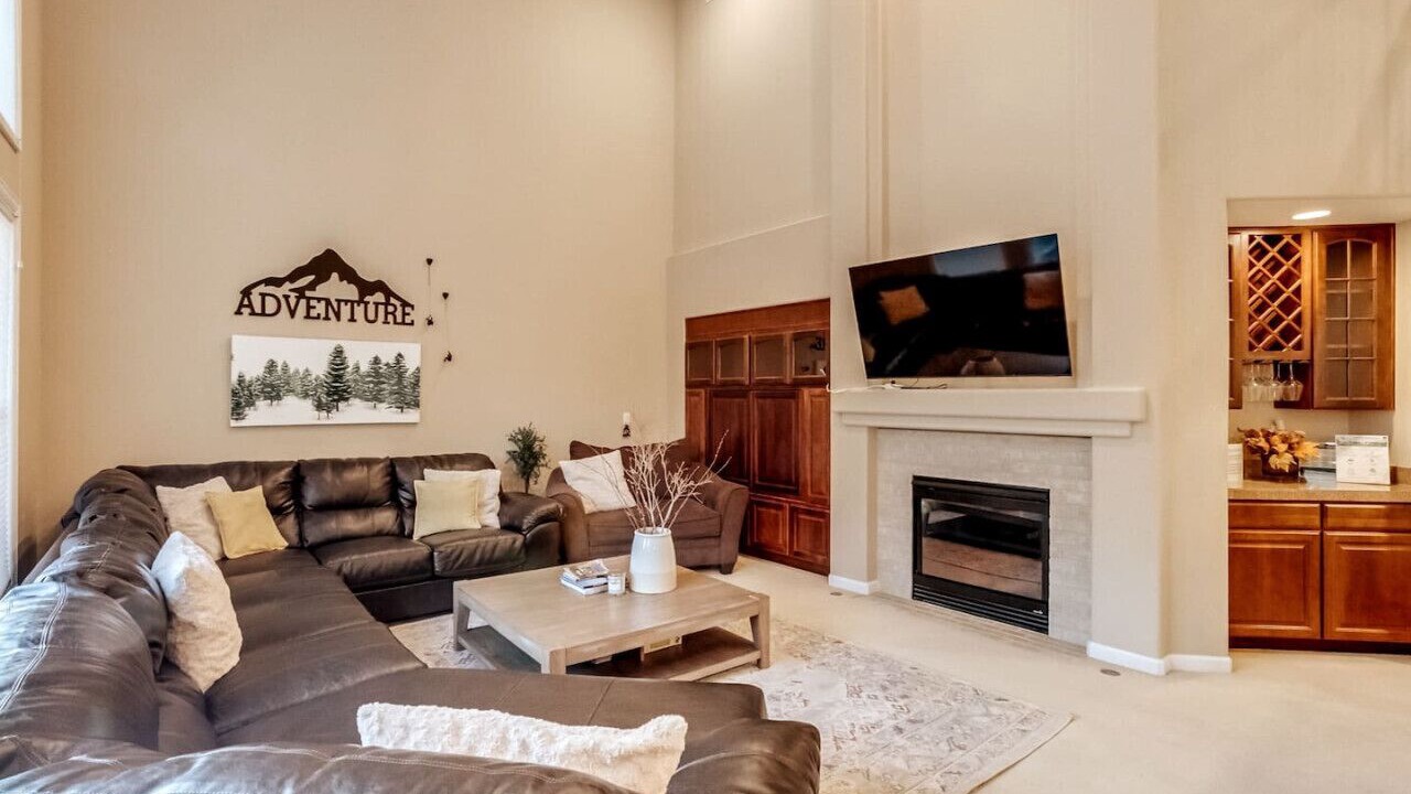 Photo of Livingroom in Centennial