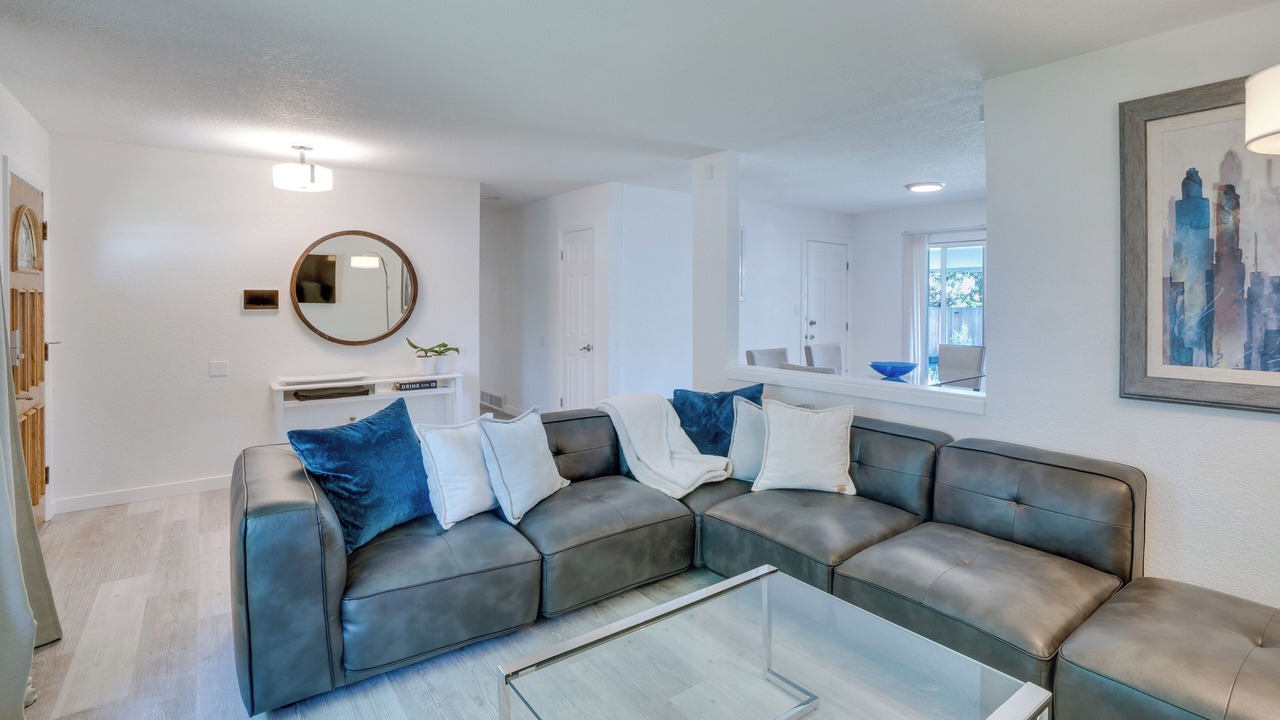 Photo of Livingroom in Castlewood