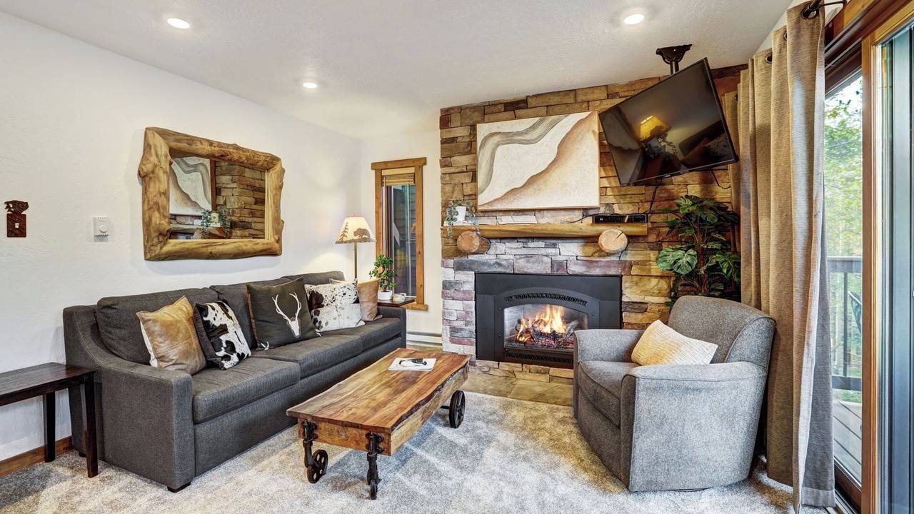 Photo of Livingroom in Warrior's Mark