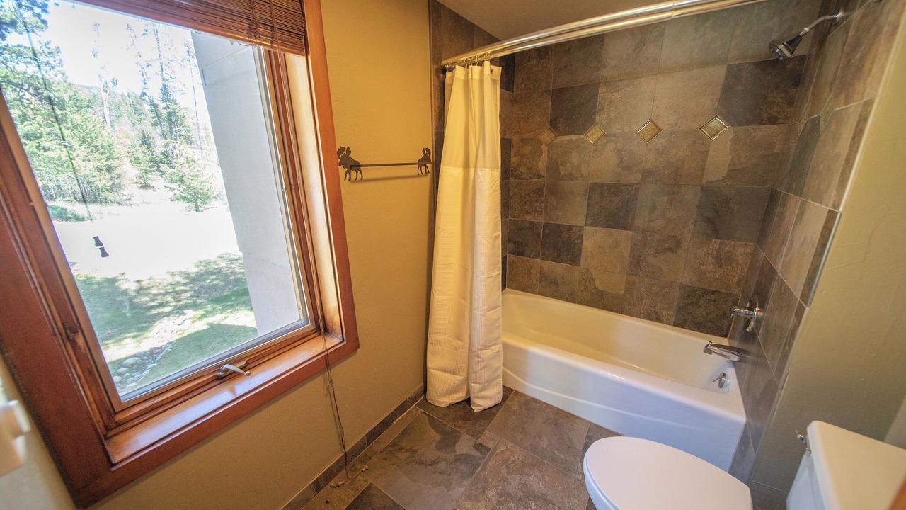 Photo of Bathroom in Lakeside Village
