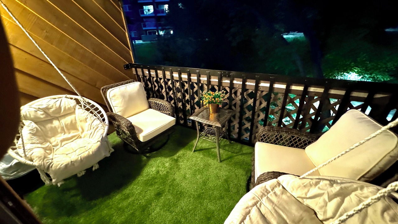Photo of Outdoor in Skyway