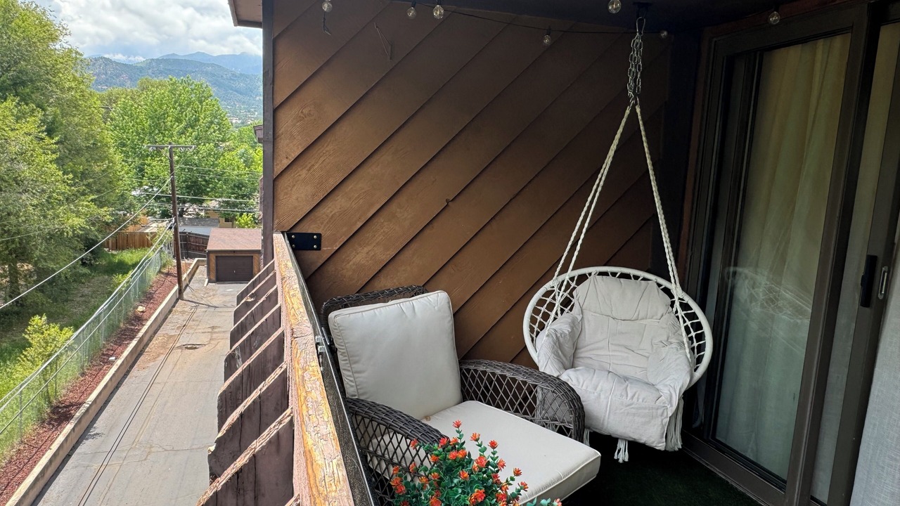 Photo of Patio Balcony in Skyway