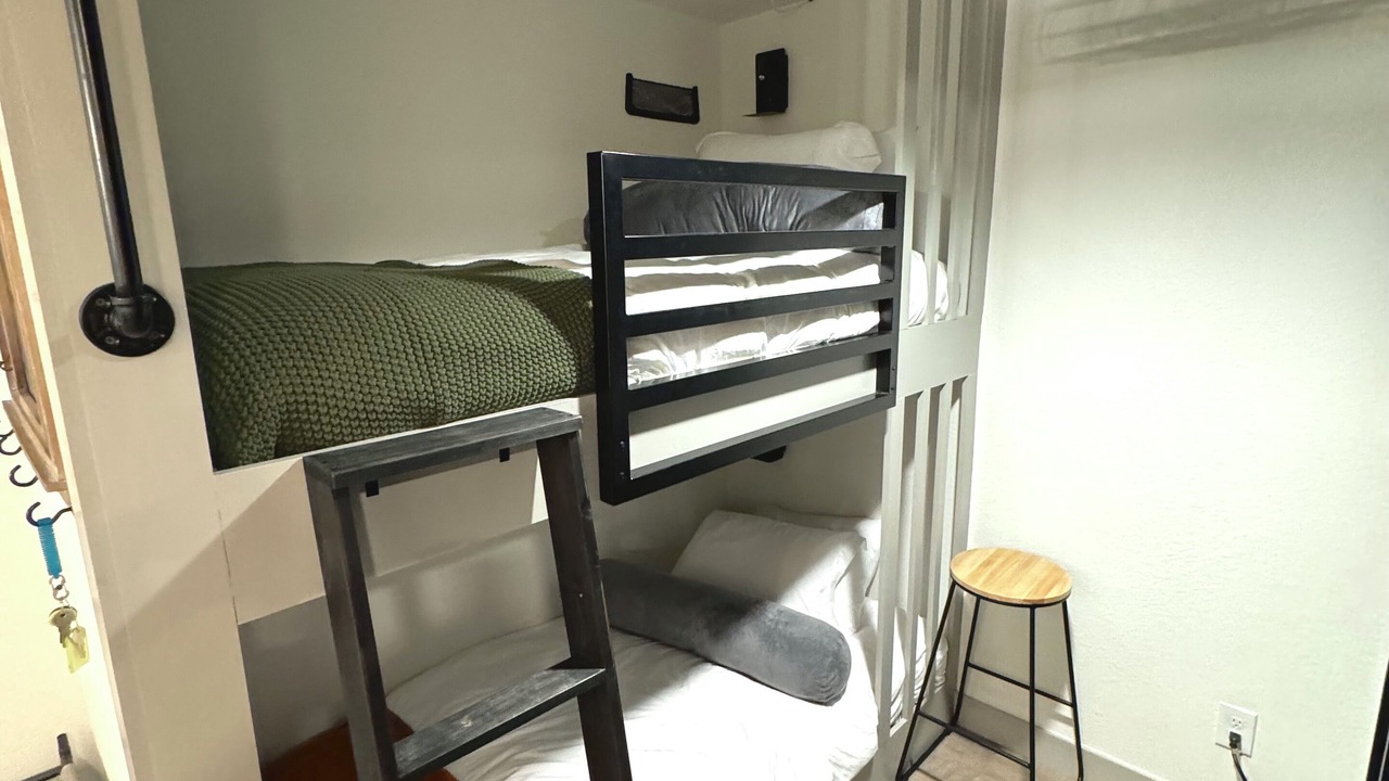 Photo of Bedroom in Skyway