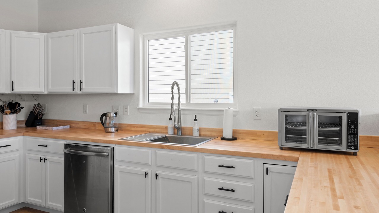 Photo of Kitchen in Security-Widefield