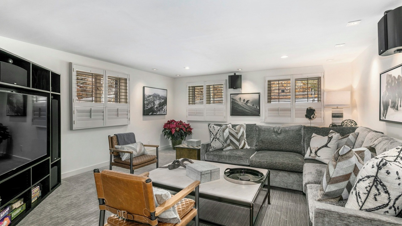 Photo of Livingroom in Vail
