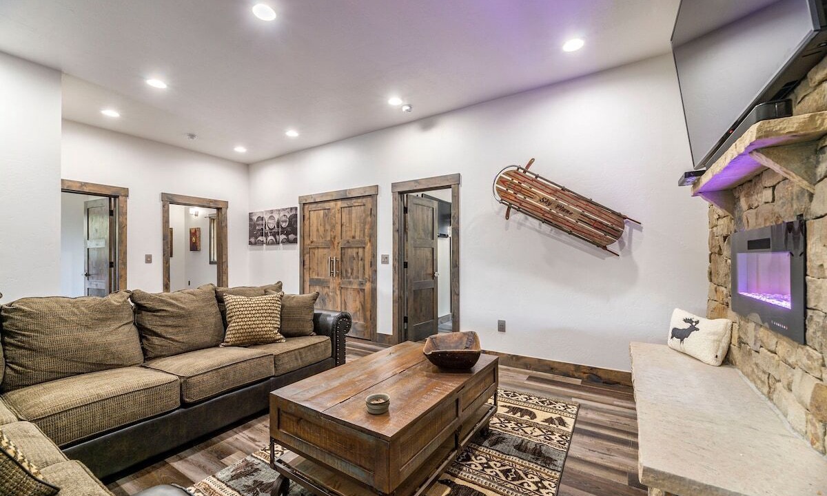 Photo of Livingroom in Dillon