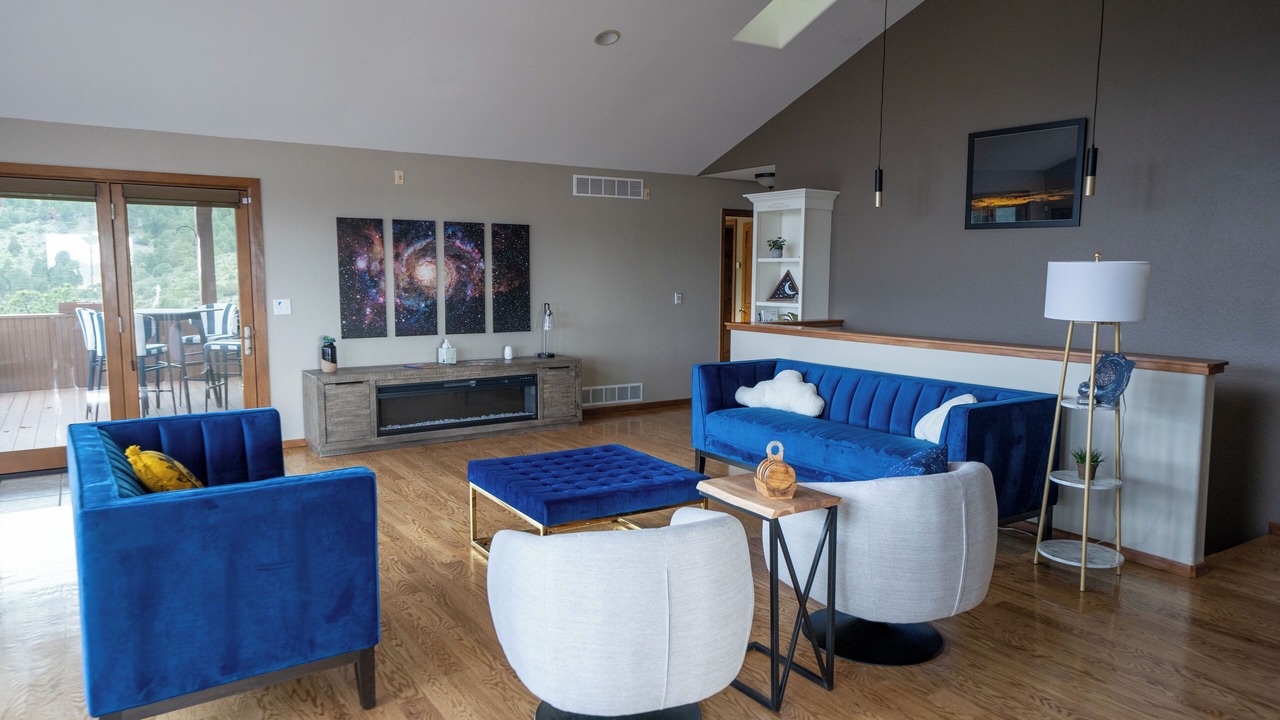 Photo of Livingroom in Bailey