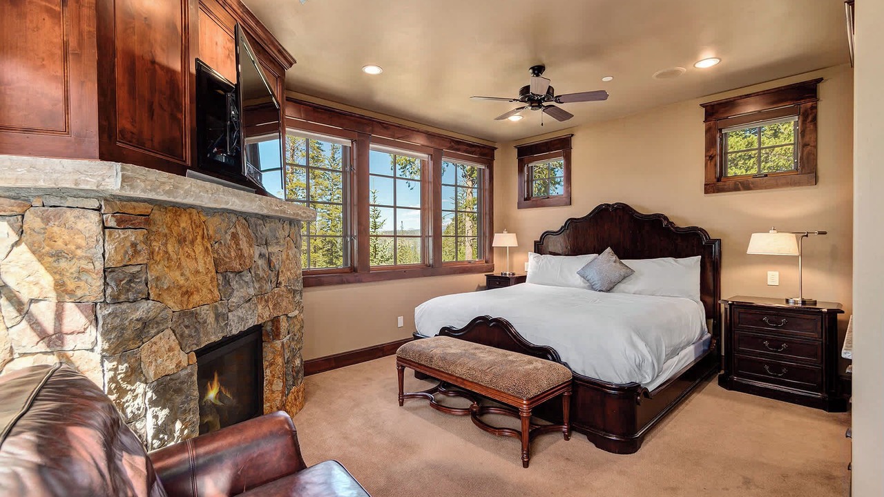 Photo of Livingroom in Boulder Ridge