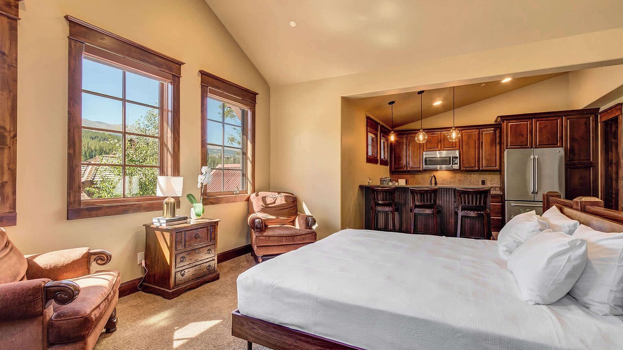Photo of Livingroom in Boulder Ridge