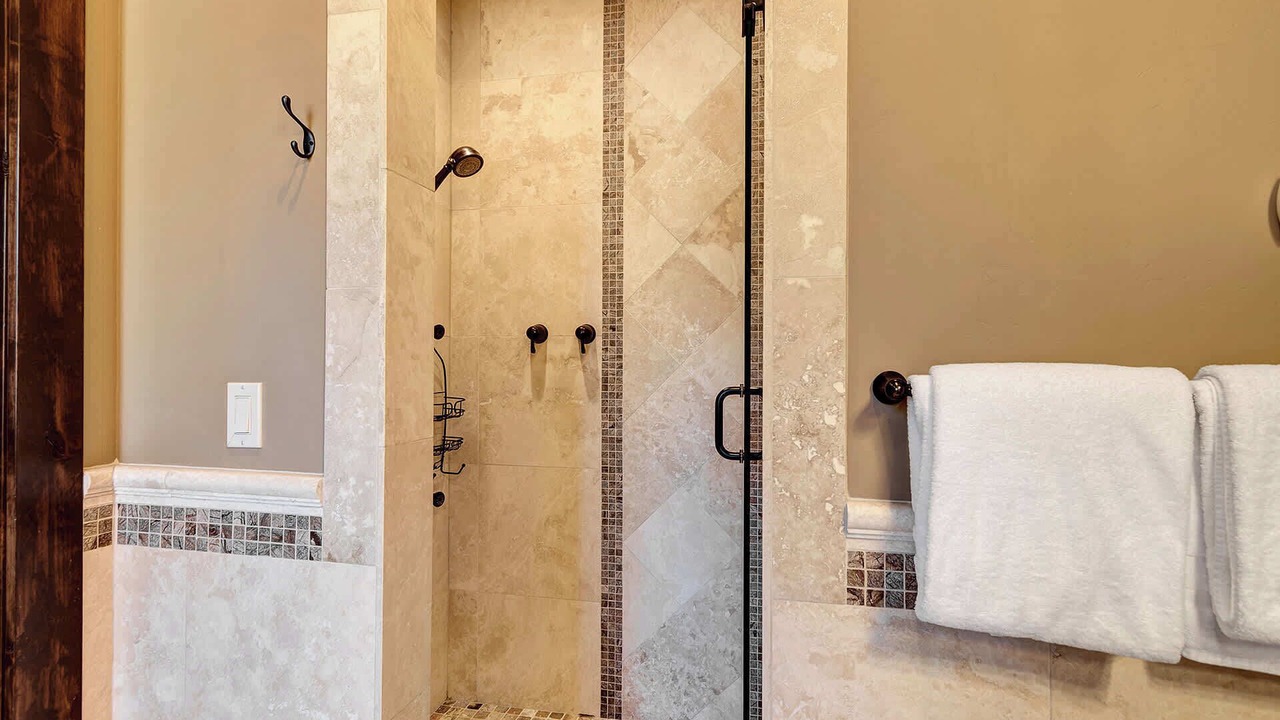 Photo of Bathroom in Boulder Ridge