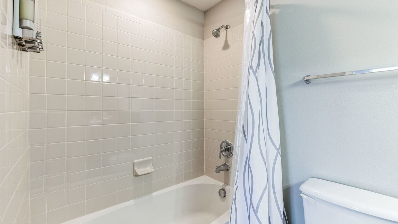 Photo of Bathroom in Wonderland Lake