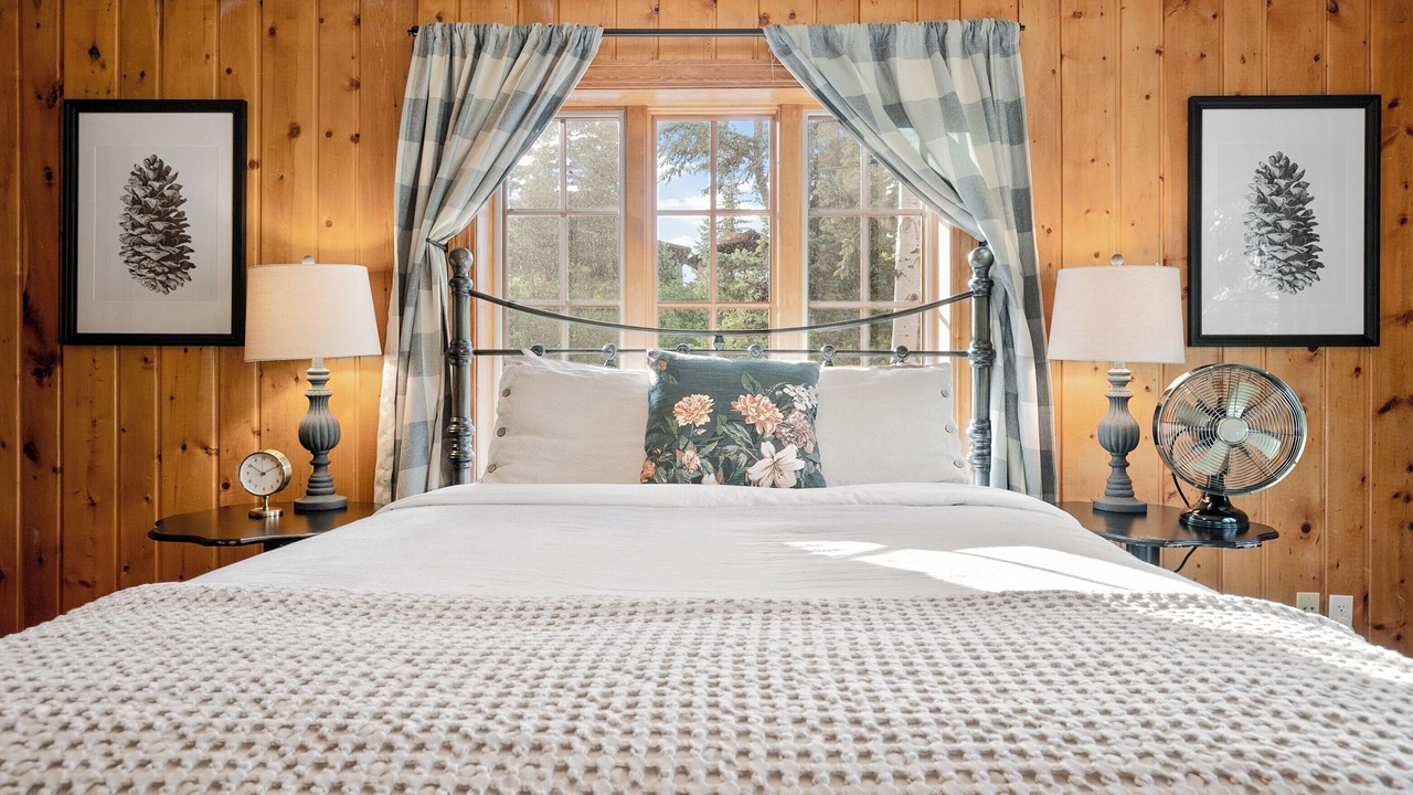 Photo of Bedroom in Cascade-Chipita Park