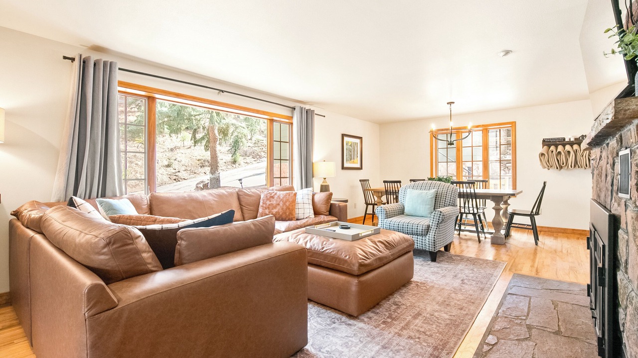 Photo of Livingroom in Cascade-Chipita Park